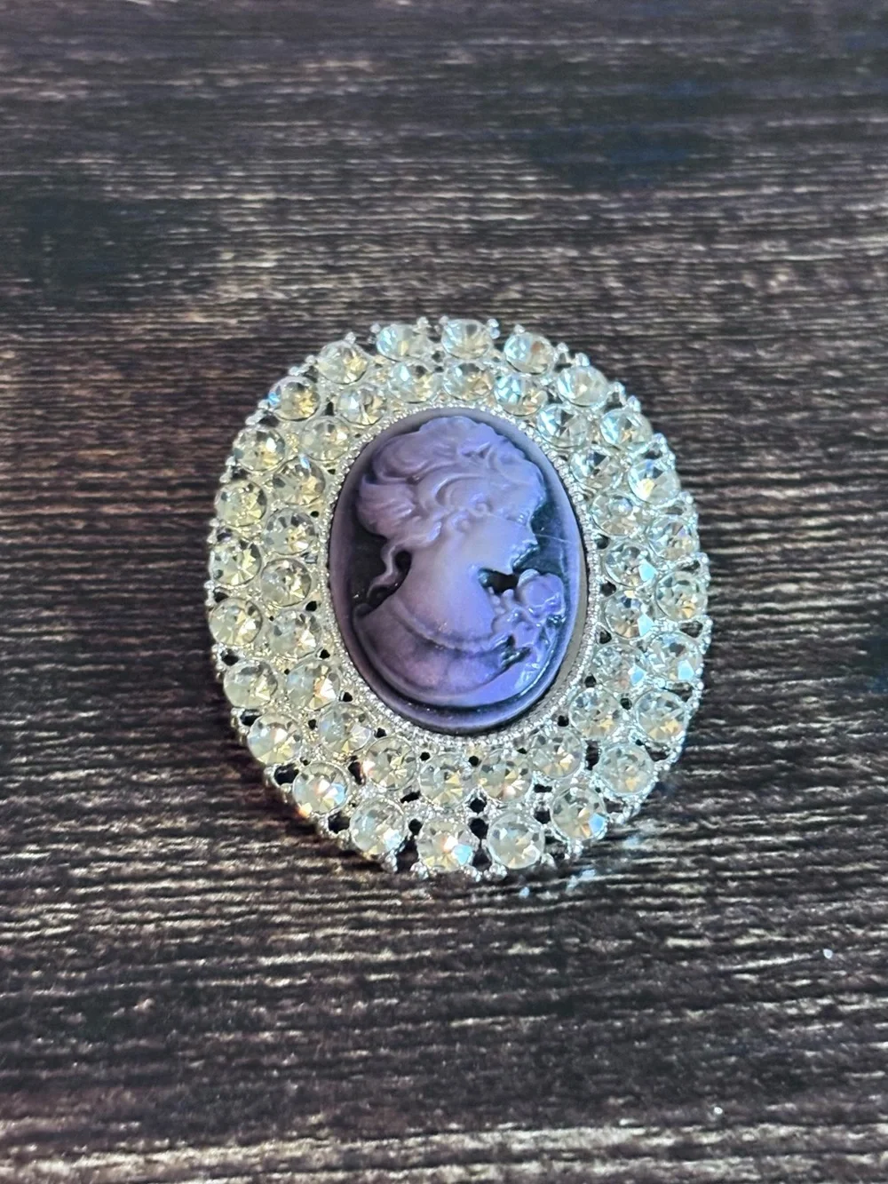 Small Vintage-Inspired Purple Cameo Crystal Brooch